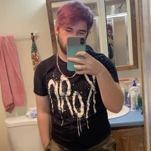 Meet your Posher, Levi